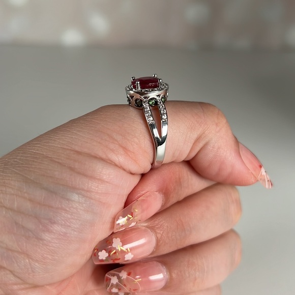 Lab Created Ruby & Emerald Ring Size 9 - Picture 5 of 10